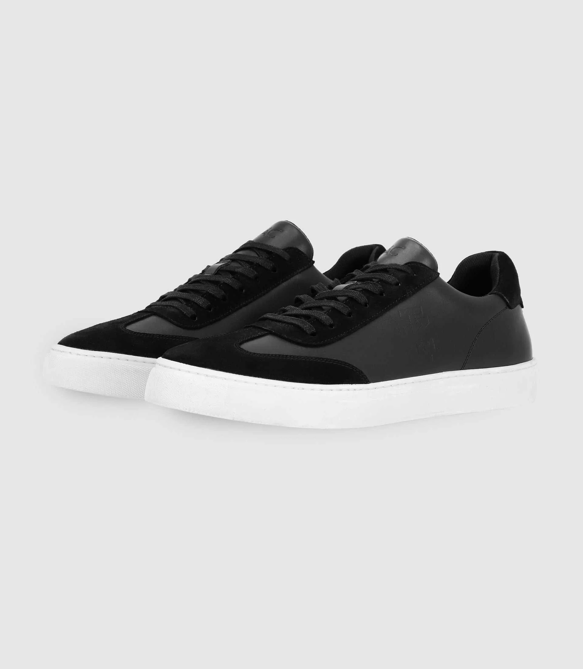 Sneakers à lacets en cuir noires - Image 2