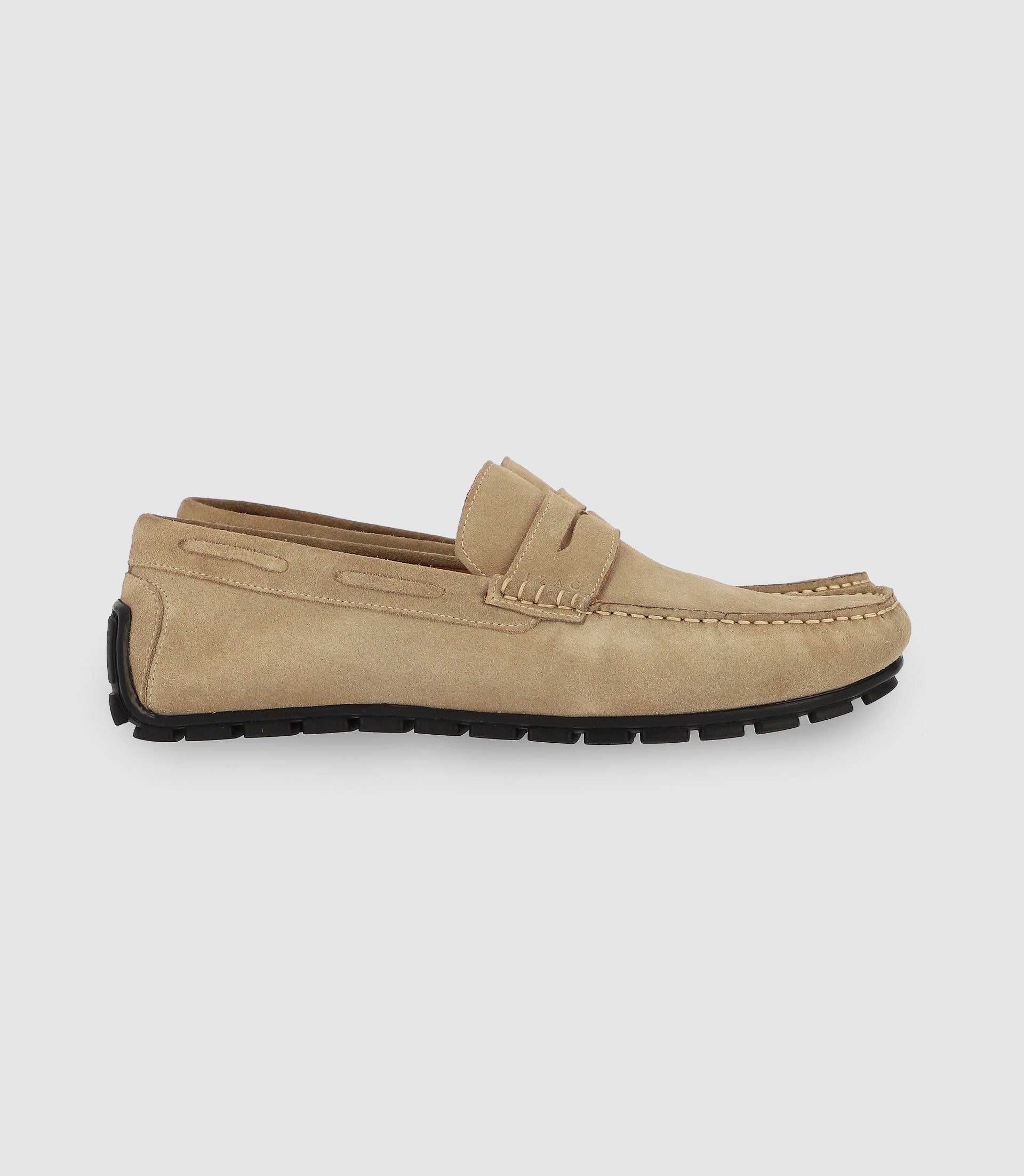 Chaussures bateau en daim beige - Image 4