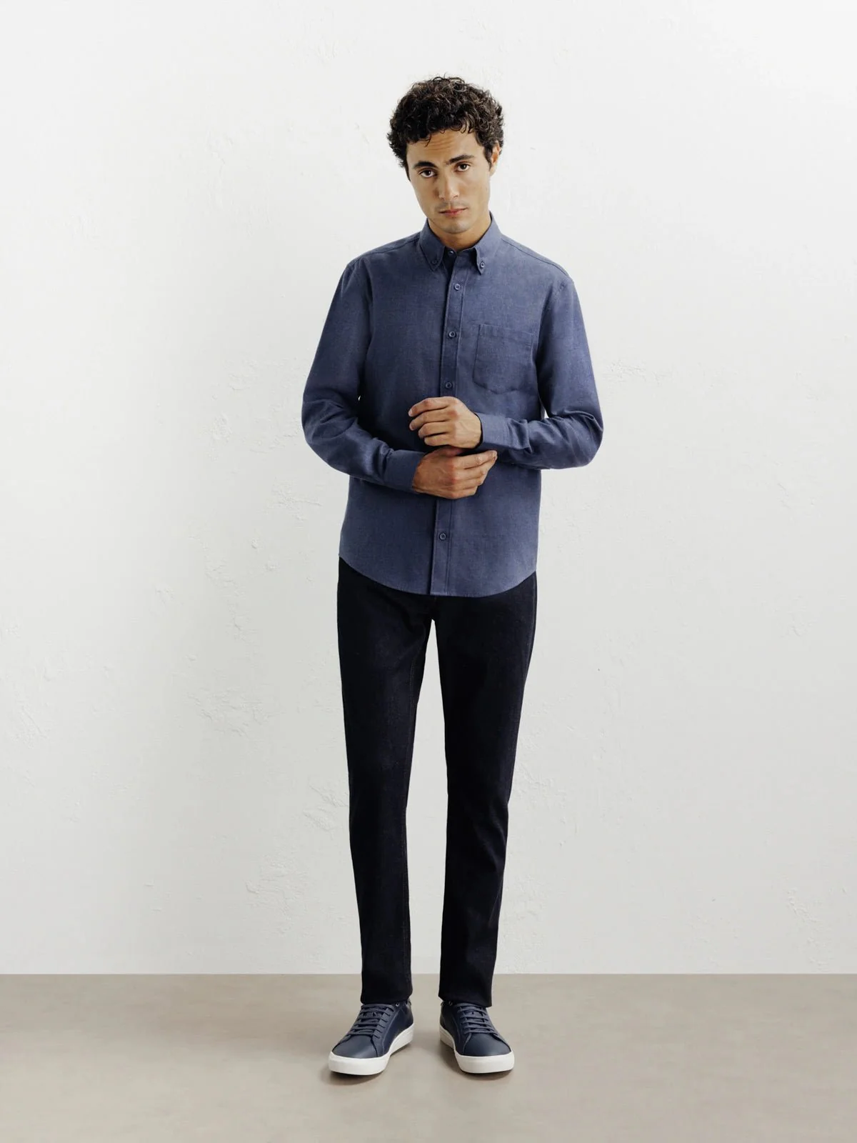 Chemise casual avec col boutonné marine - Image 3
