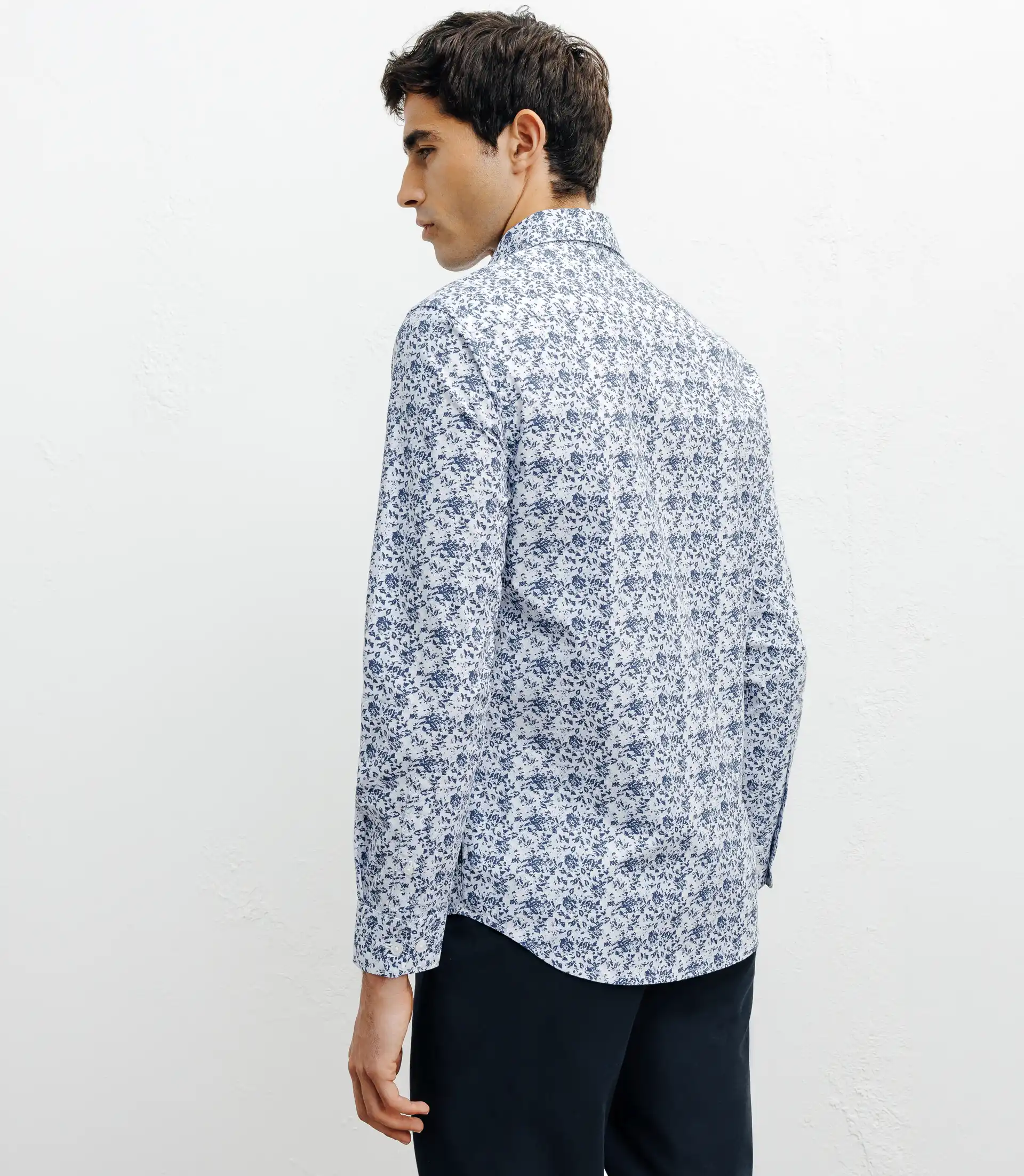 Chemise casual imprimé fleurs ciel - Image 4
