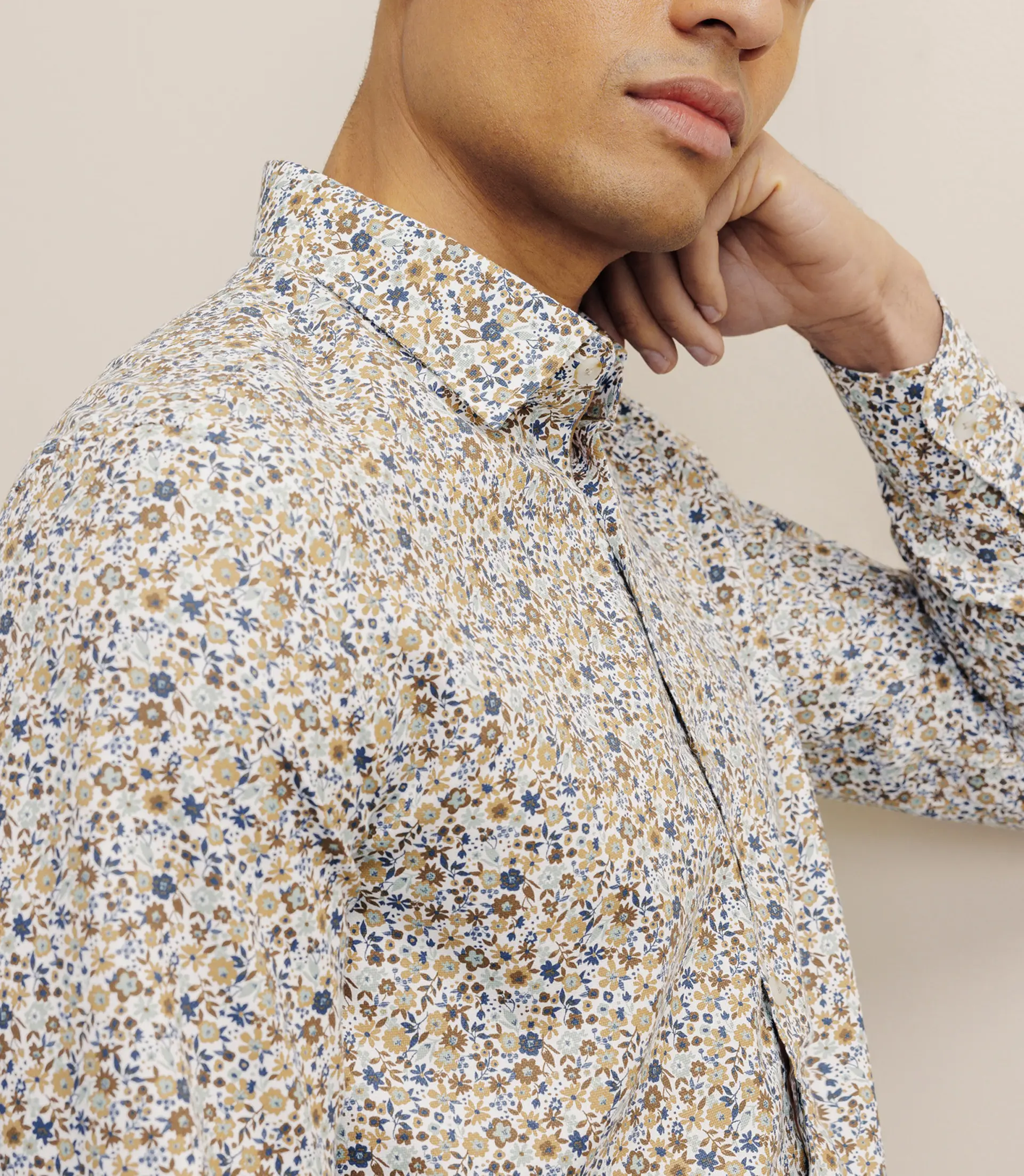 Chemise imprimée à fleurs camel - Image 2