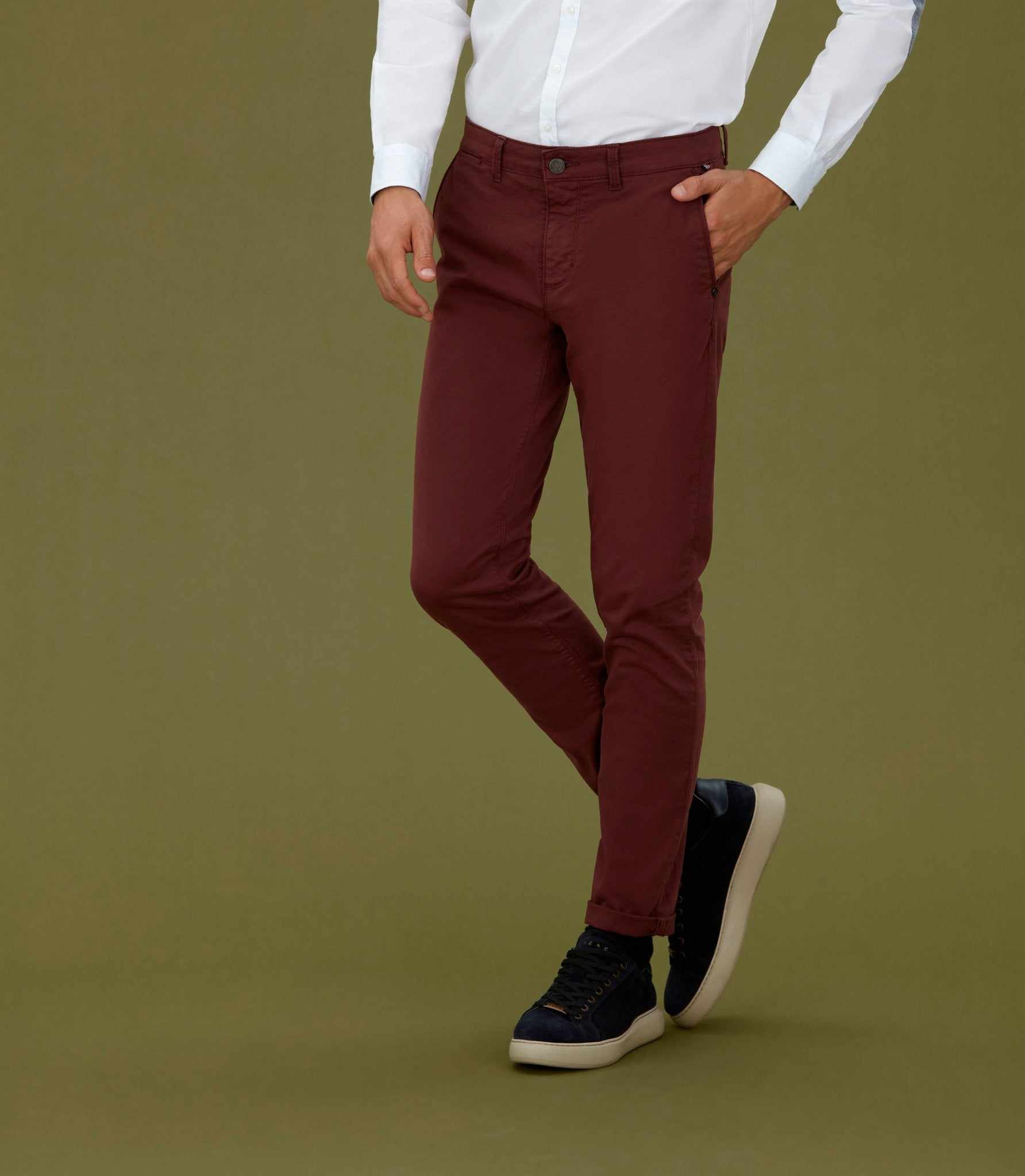 Chino fashion bordeaux "Célèbre"