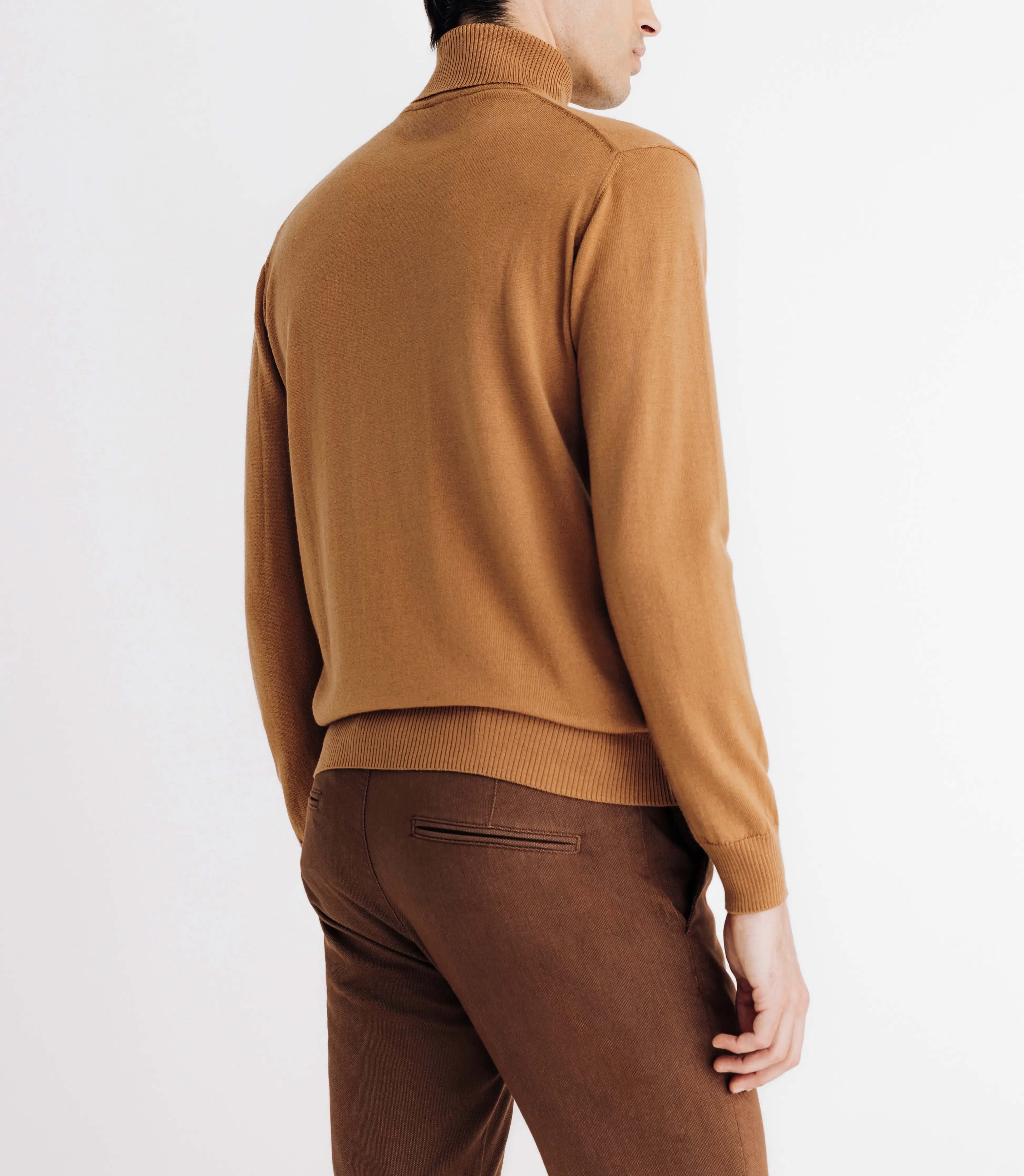 Pull col roulé en laine mérinos camel - Image 4