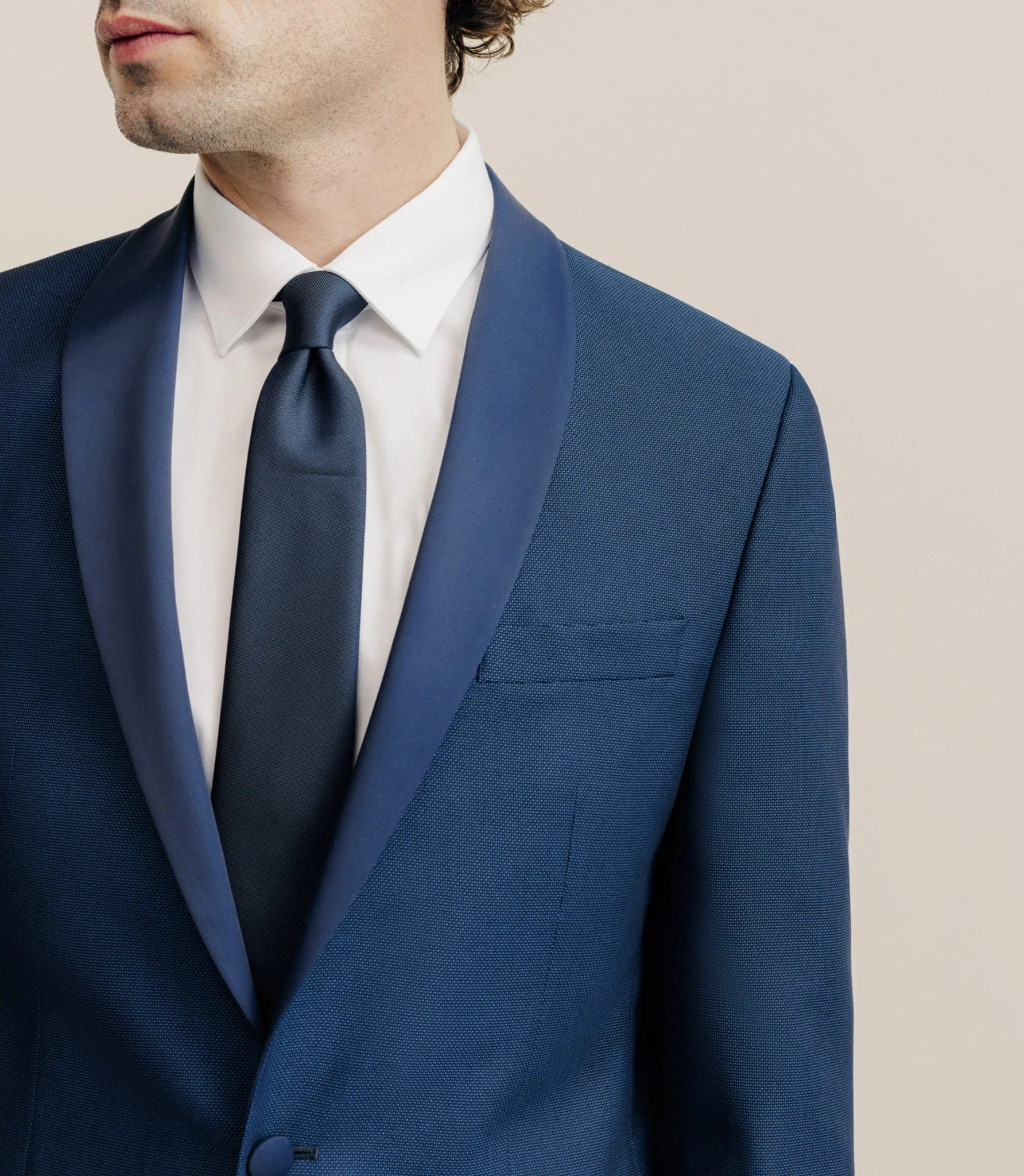 Costume cérémonie avec un col châle bleu - Image 2