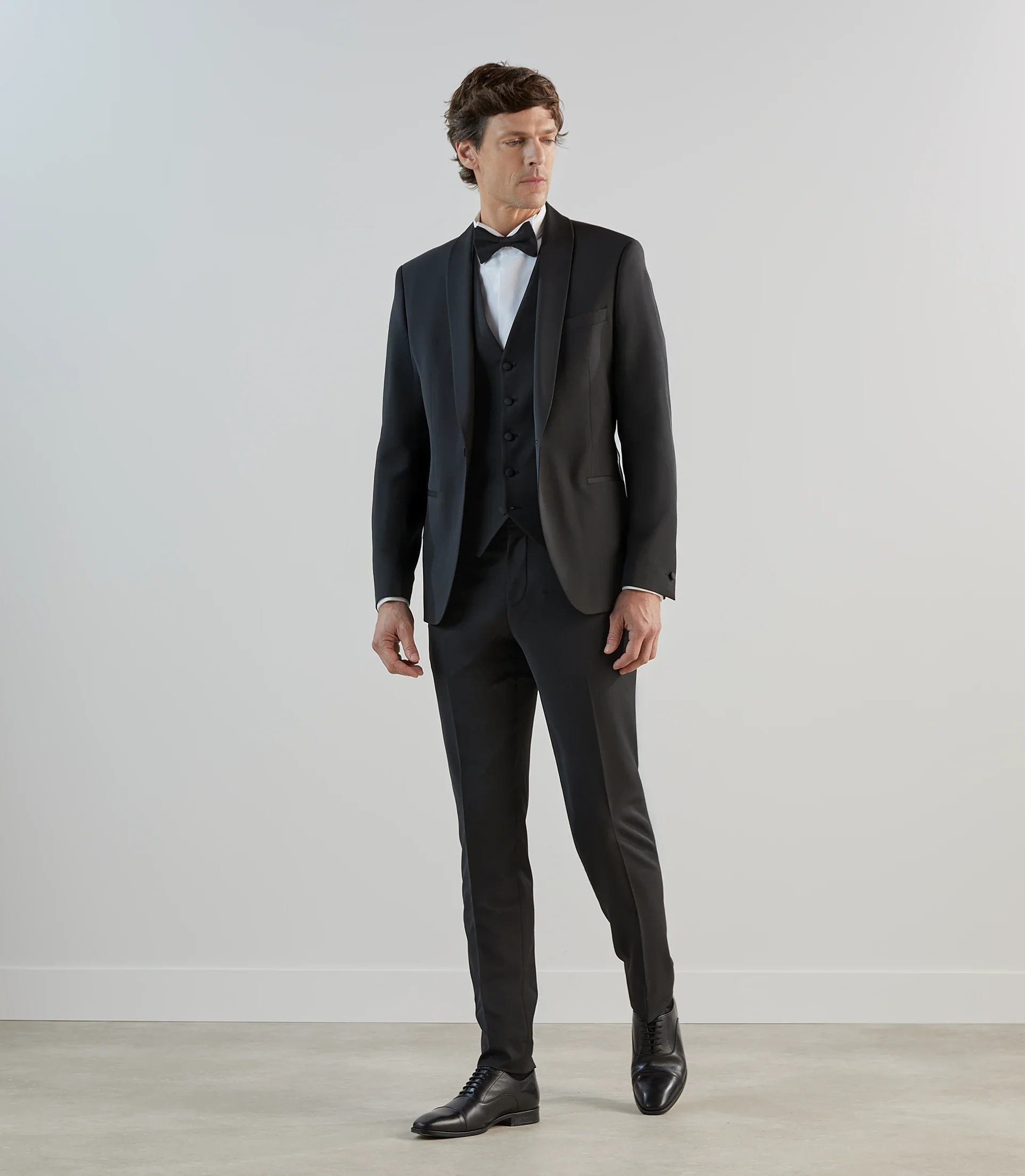 Costume de cérémonie noir - Image 3