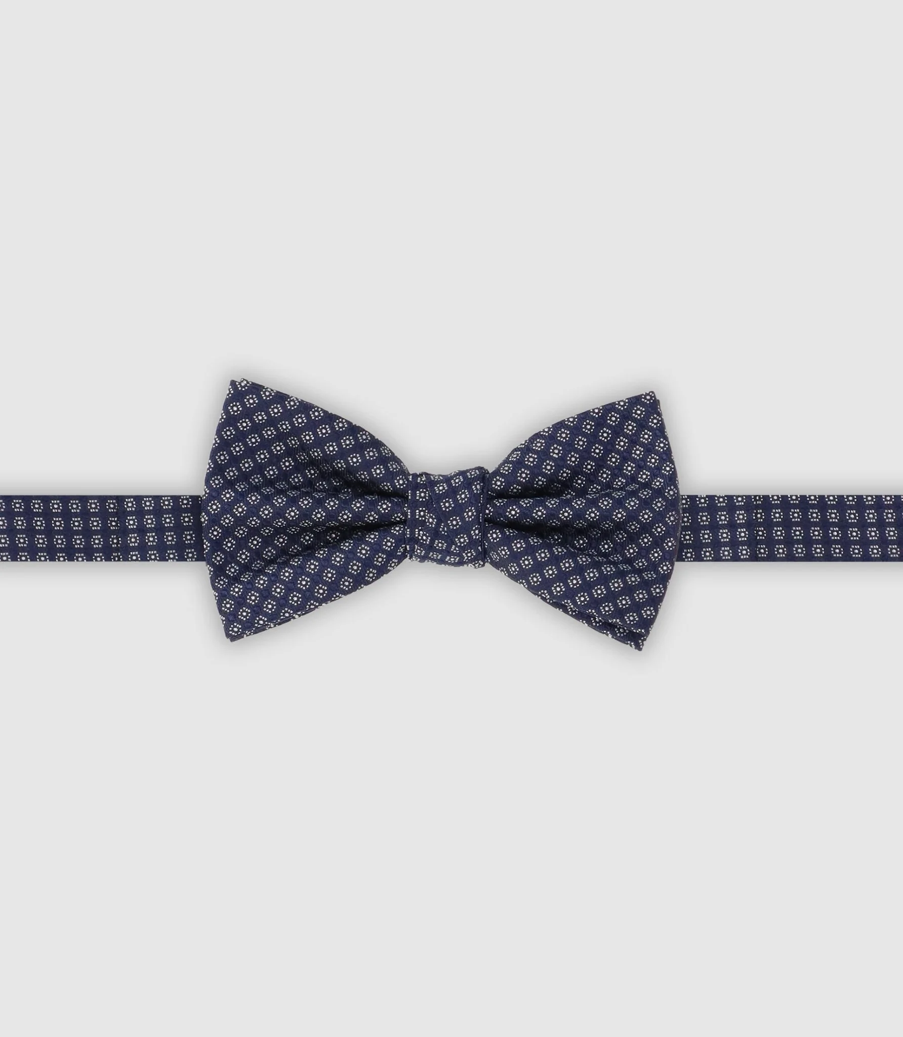 Nœud papillon à motifs marine
