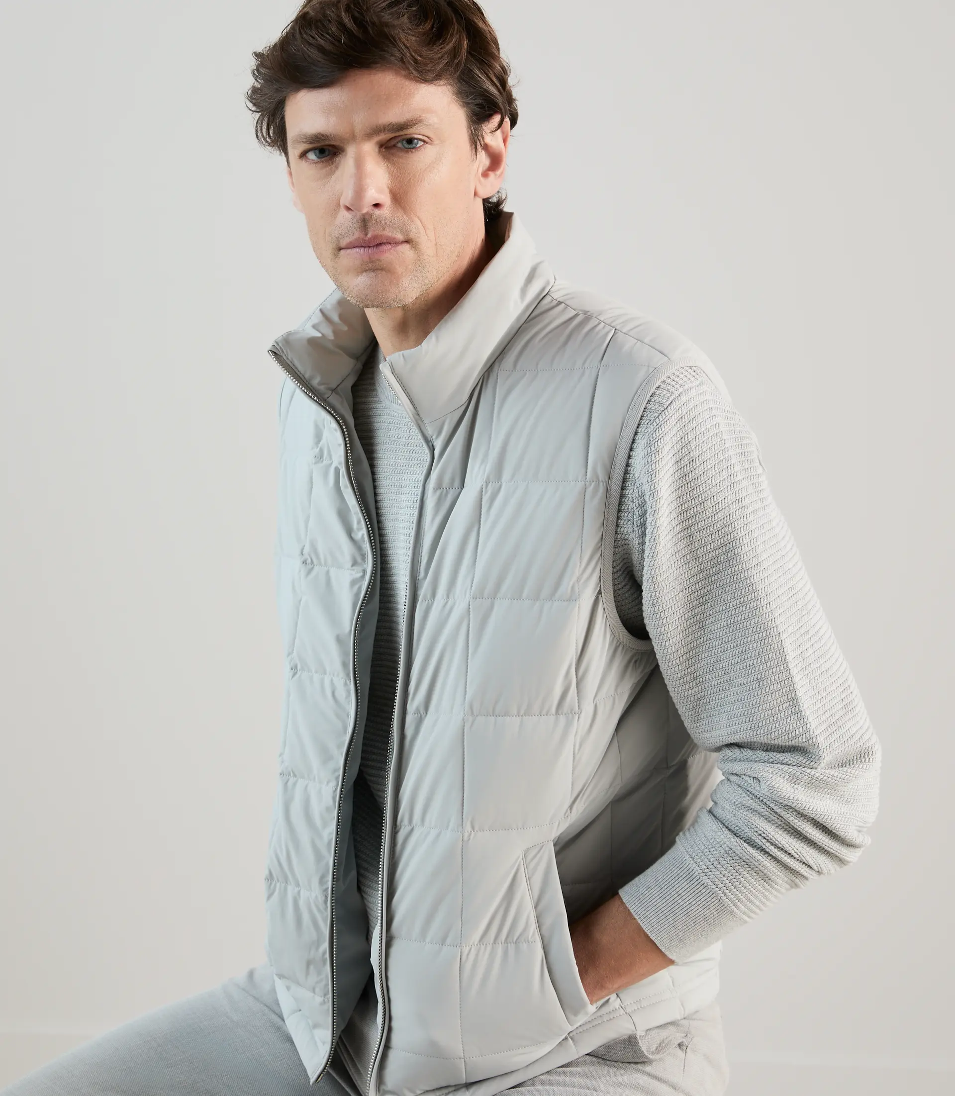 Doudoune sans manches gris perle - Image 4