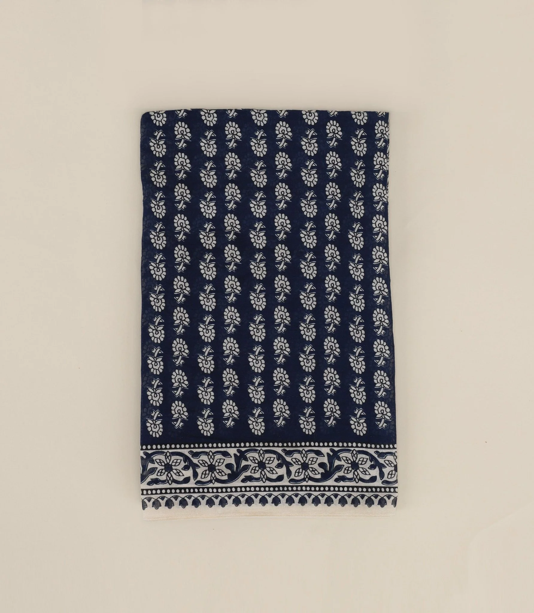 Echarpe avec motifs marine - Image 2