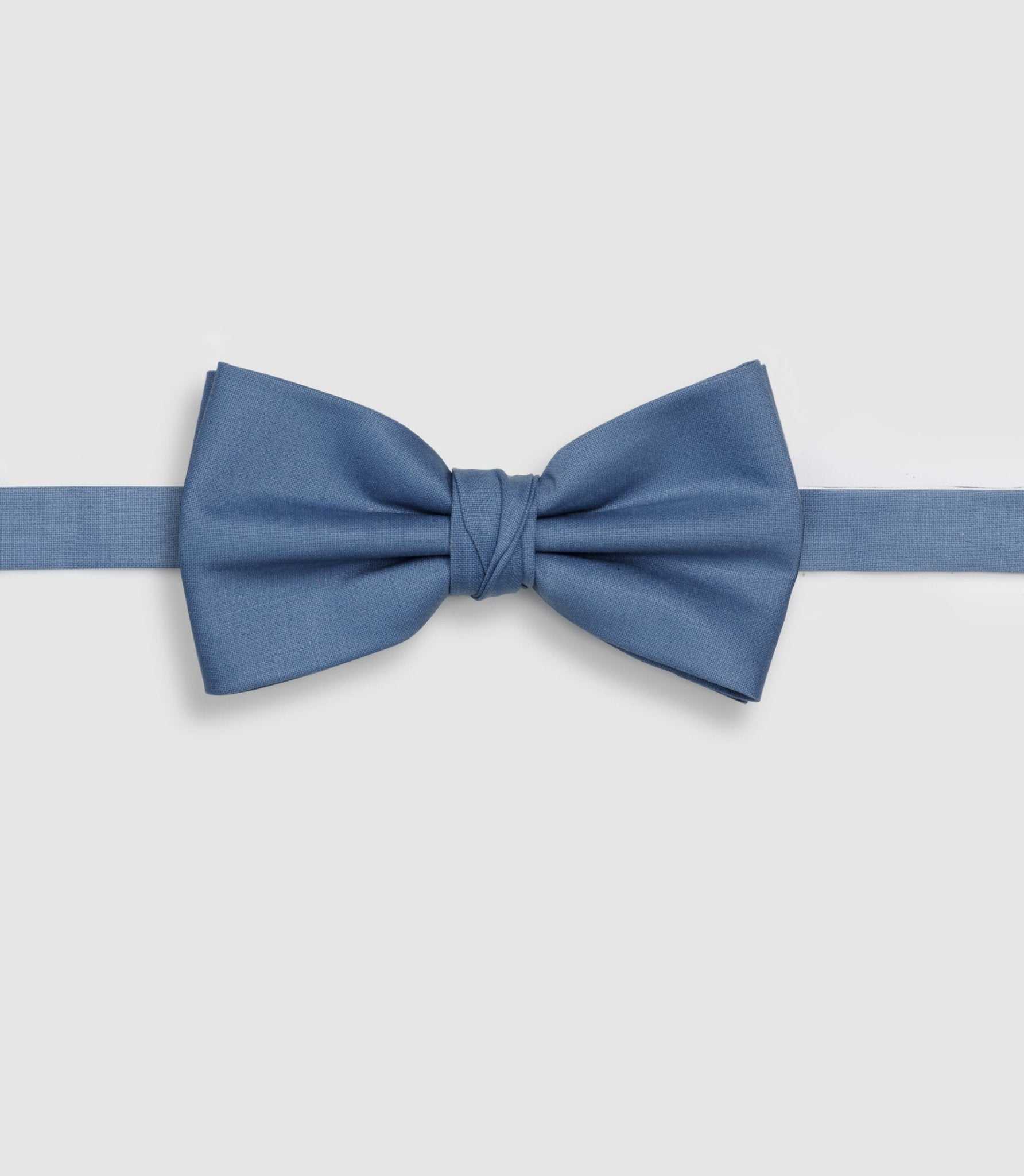 Nœud papillon en soie bleu clair