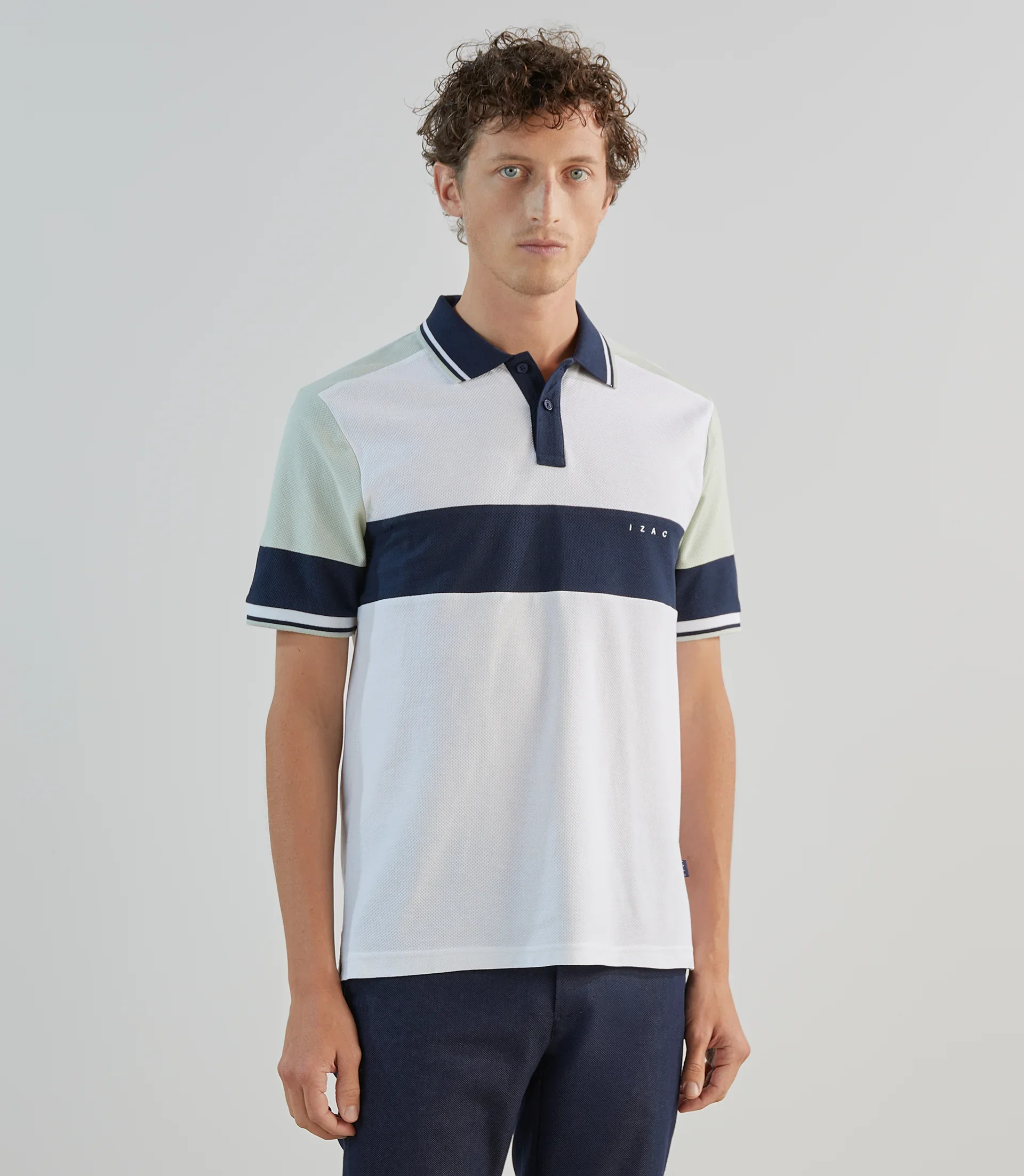 Polo avec bandes contrastées blanches