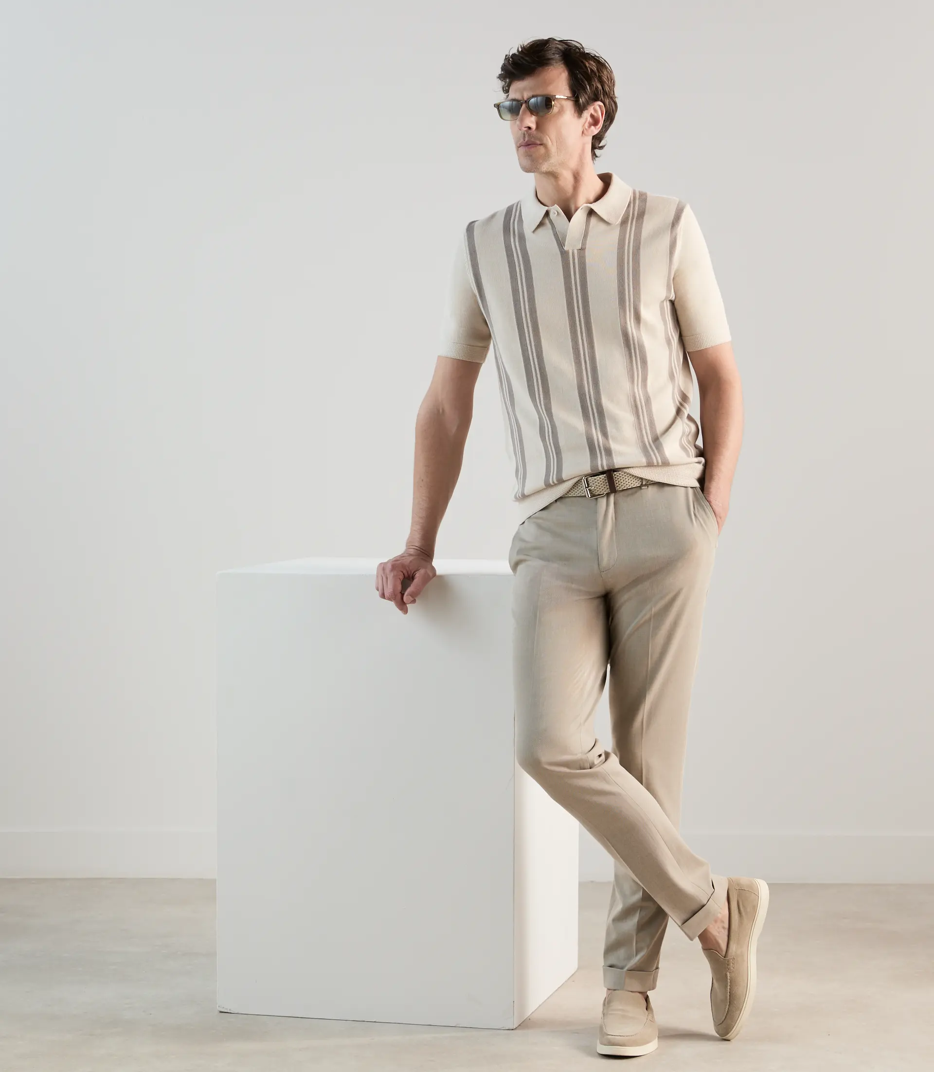 Polo en maille à rayures beige - Image 5