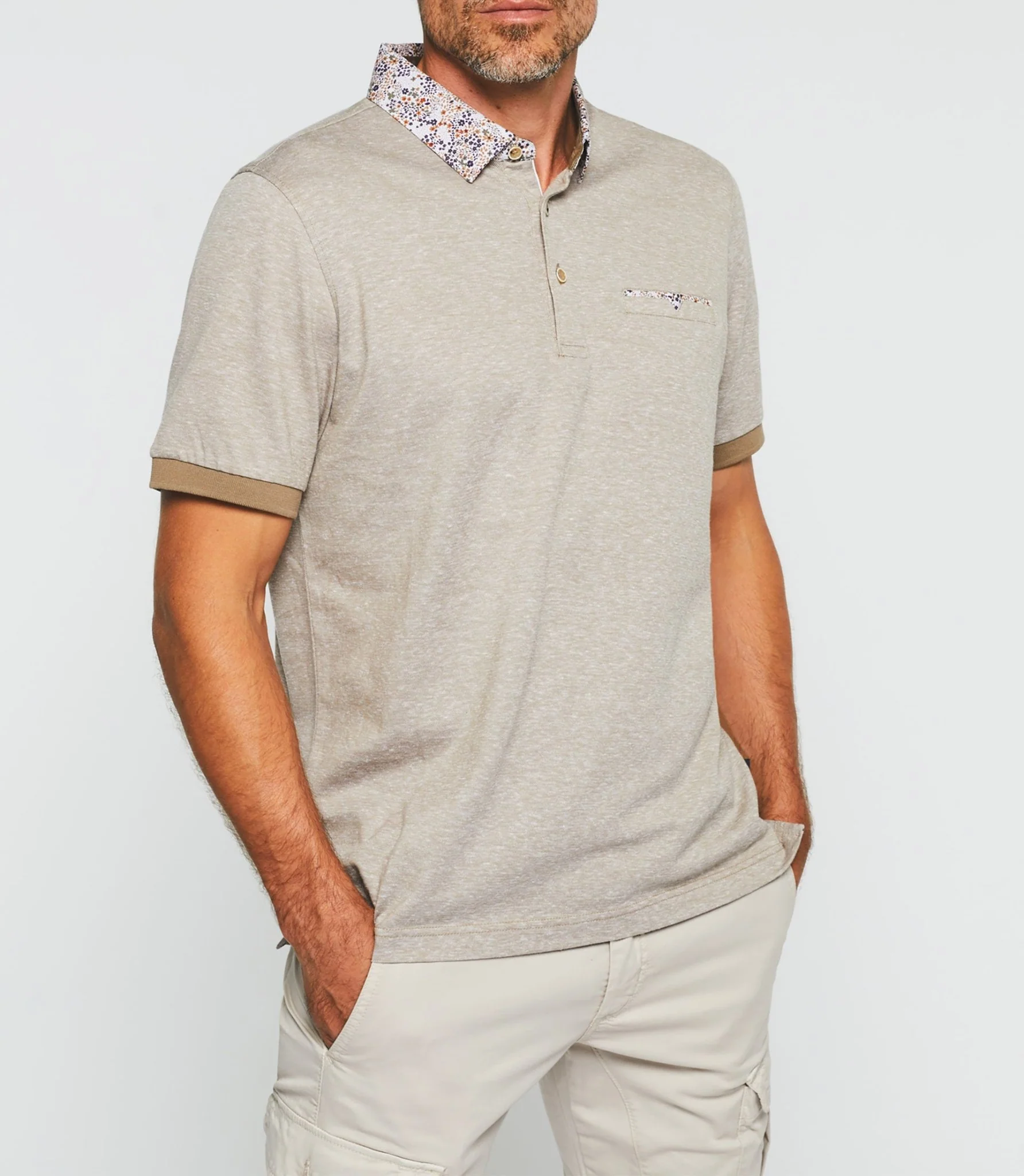 Polo manches courtes beige foncé "Guylaine" - Image 2