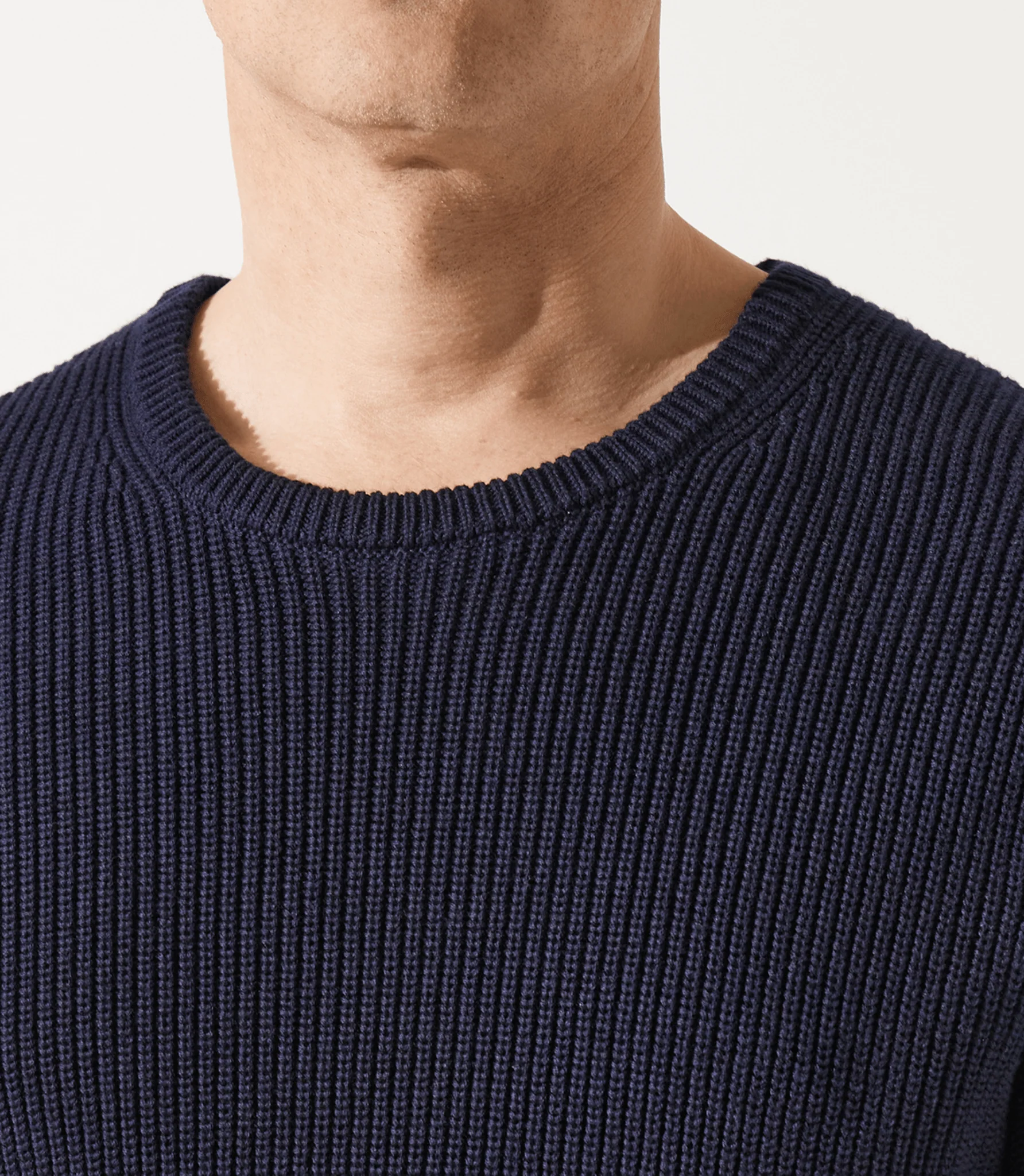 Pull col rond marine - Image 3