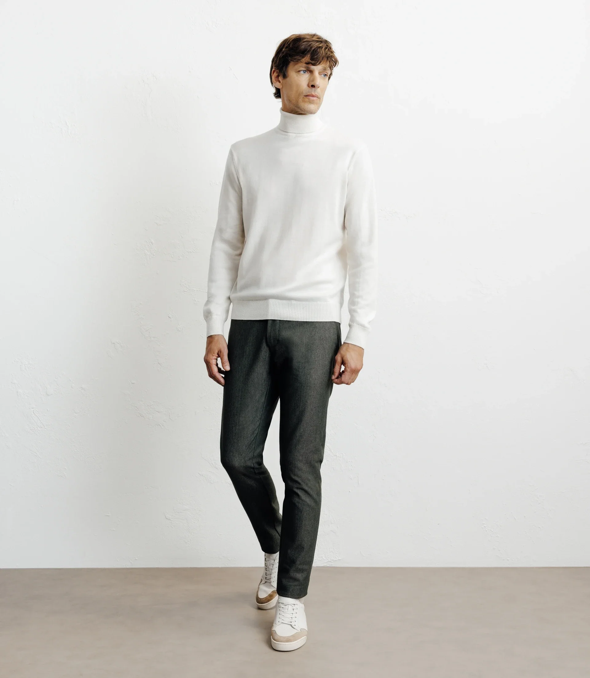 Pull col roulé en mérinos ecru - Image 3