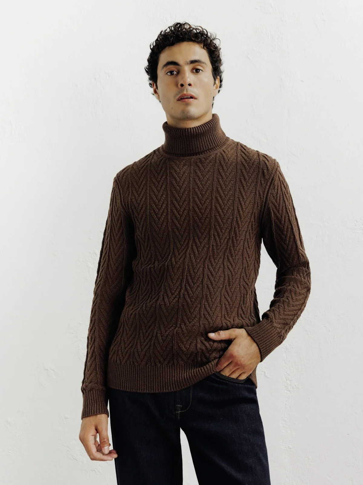 Pull col roulé torsadé chocolat