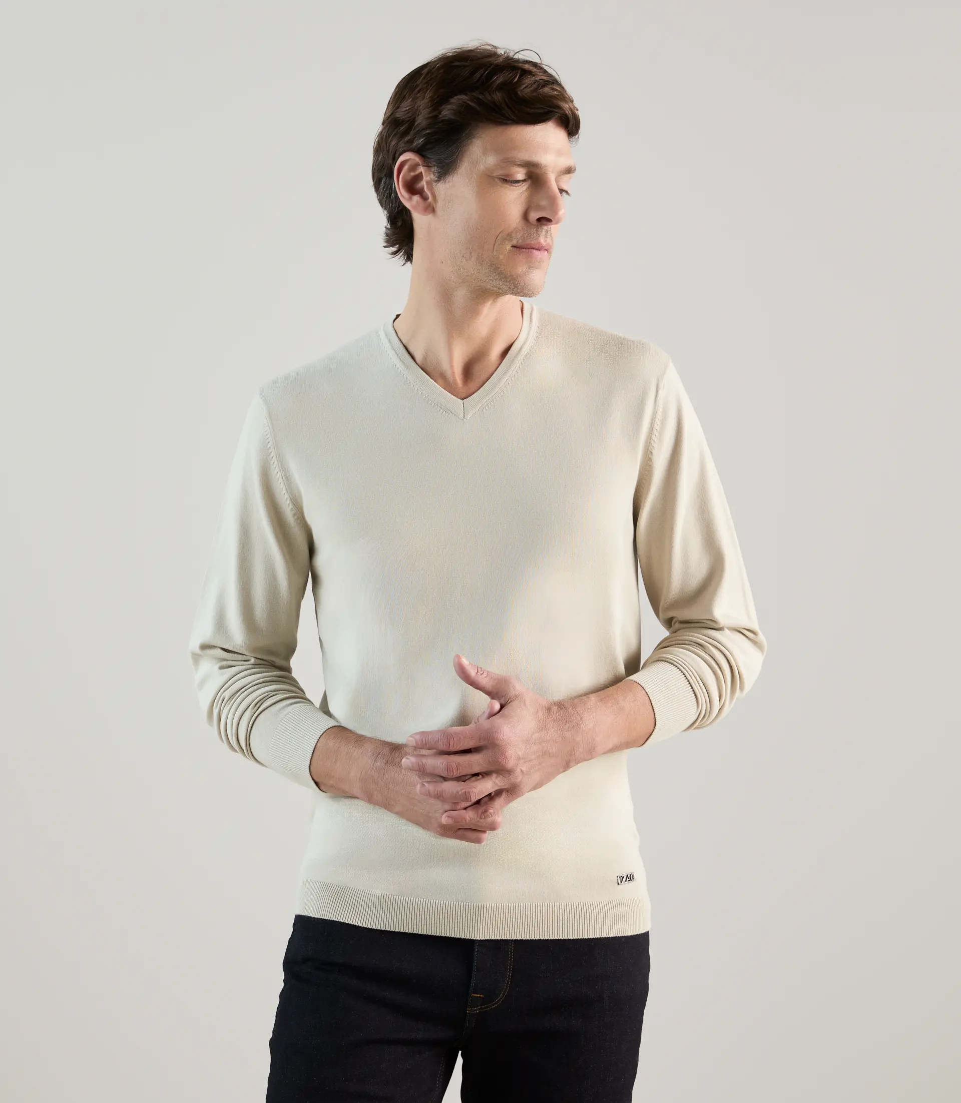 Pull col v beige clair