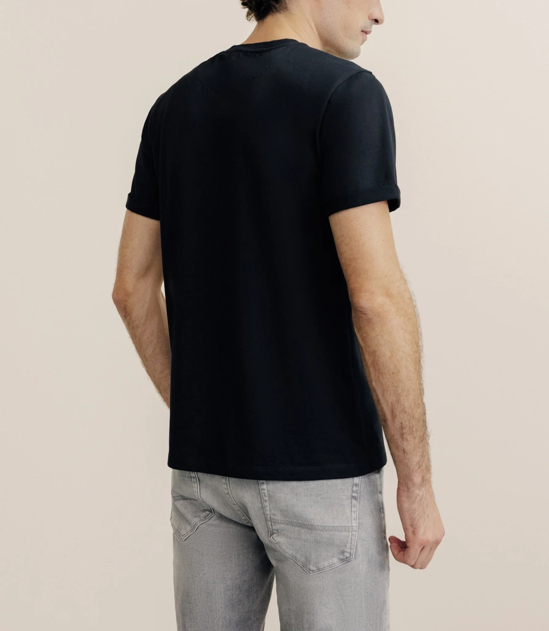 Pack de 2 t-shirts col rond noir et blanc - Image 4
