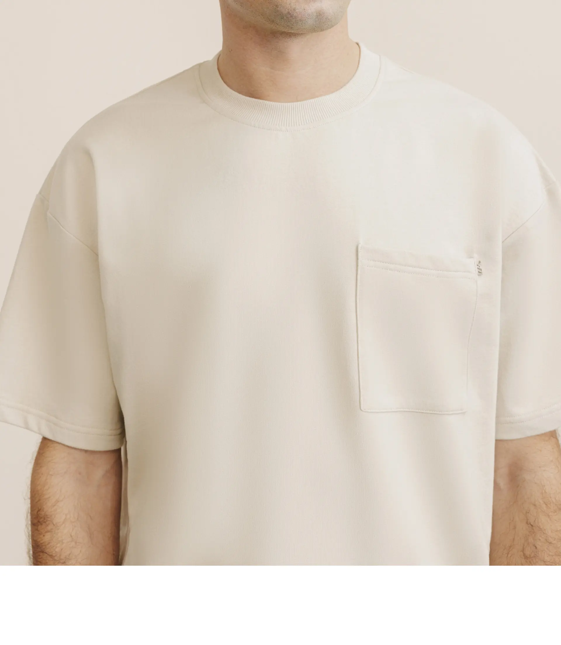 T-shirt uni oversize col rond beige - Image 4