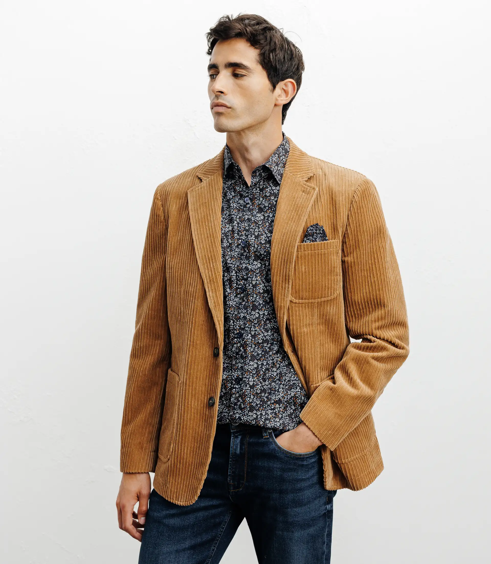 Veste en velours côtelé camel